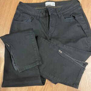 Black Skinny Jeans with Zippers at bottom.